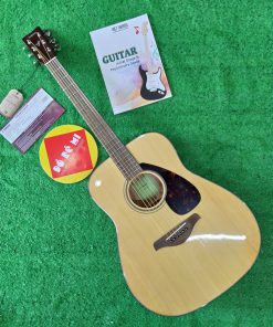 Đàn Guitar Yamaha FG800