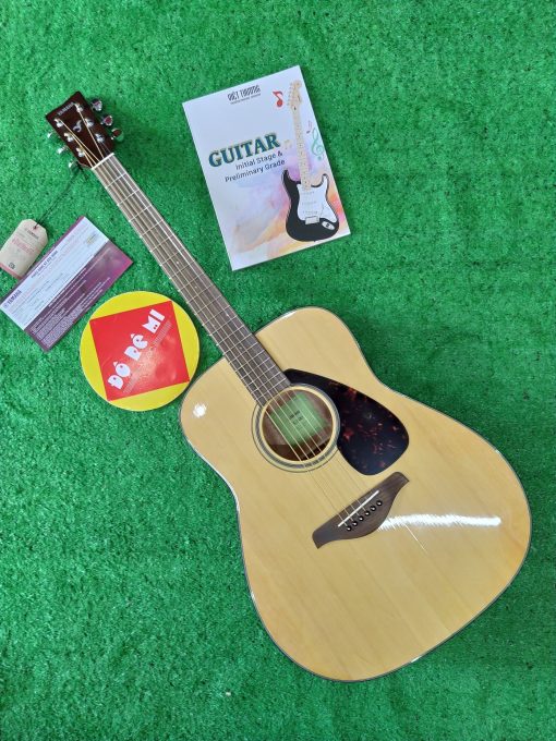 Đàn Guitar Yamaha FG800